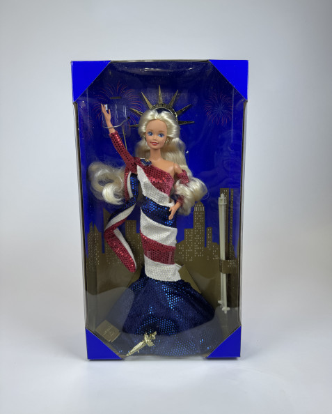 Лялька Barbie Statue of Liberty