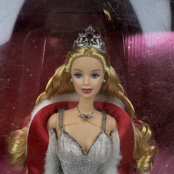 Barbie Doll Holiday 2001