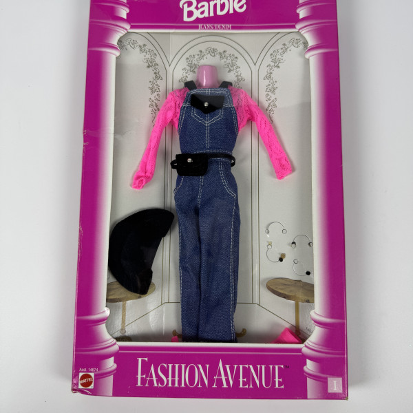 Barbie Fashion Avenue Outfit Set