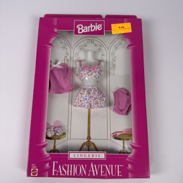 Barbie Fashion Avenue