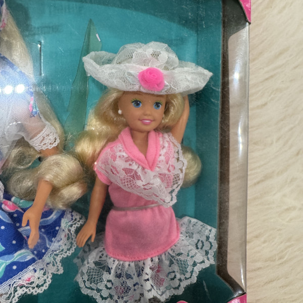 Barbie Doll Sharin’ Sisters Set