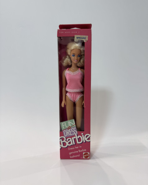 Doll Fun to Dress Barbie