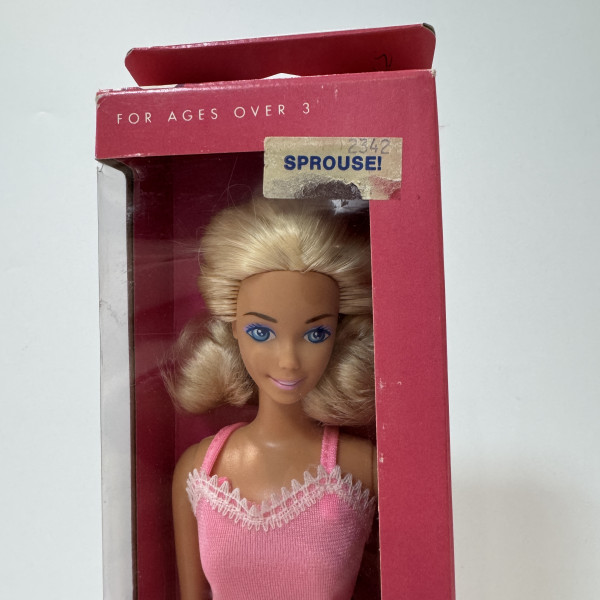 Doll Fun to Dress Barbie Doll Fun to Dress Barbie