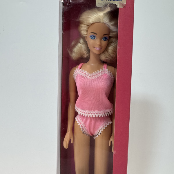 Doll Fun to Dress Barbie Doll Fun to Dress Barbie