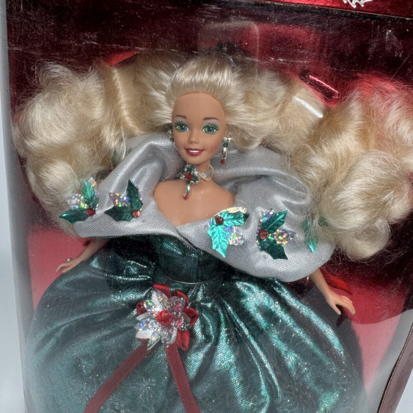 Barbie Doll Holiday 1995 Barbie Doll Holiday 1995