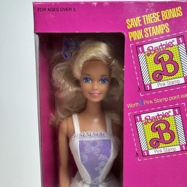 Barbie Doll Fashion Play