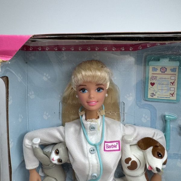 Doll Pet doctor Barbie Doll Pet doctor Barbie