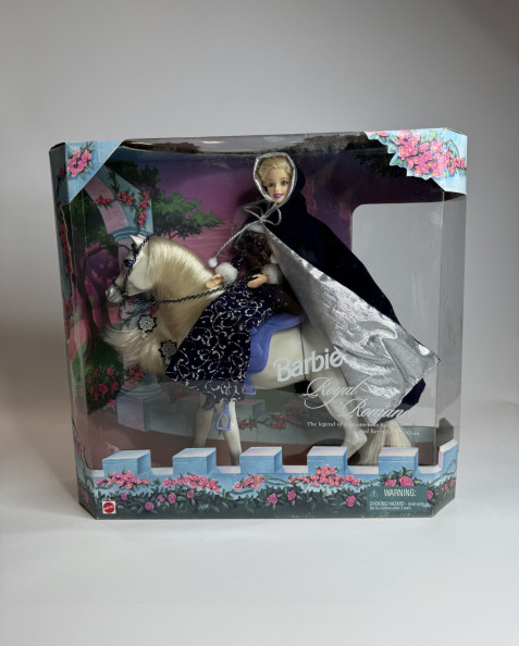 Doll Barbie Royal romance