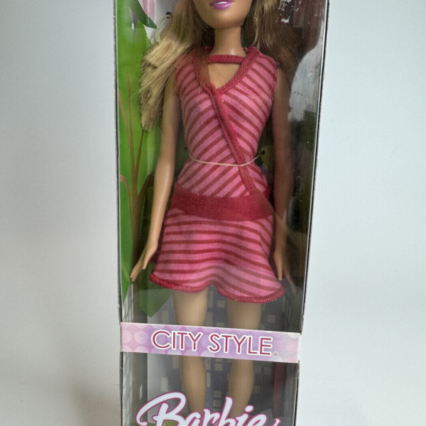 Doll City Style Barbie Summer