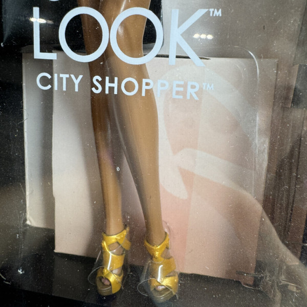 Лялька Barbie Look АА City Shopper
