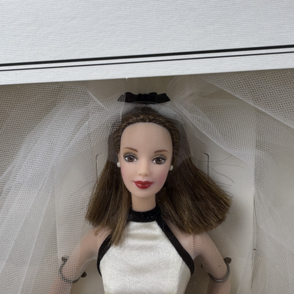 Barbie Doll Vera Wang Bride